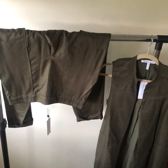 2 piece BCBG set - Picture 3 of 3